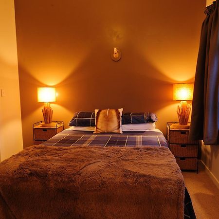 Blacks Hotel Ophir Екстериор снимка