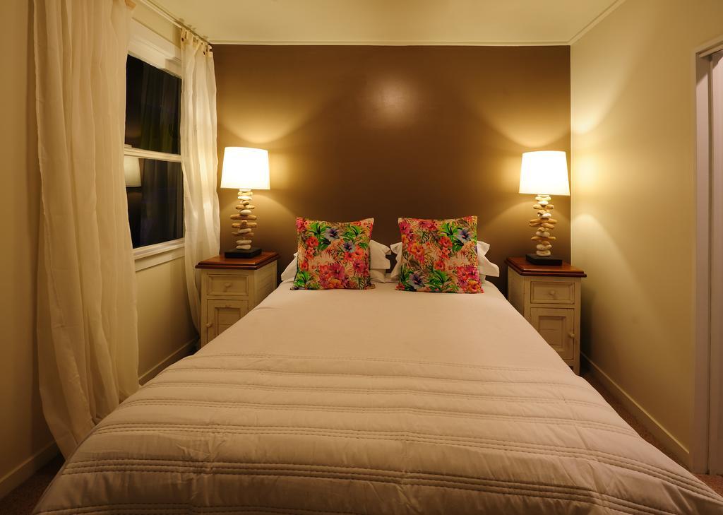 Blacks Hotel Ophir Екстериор снимка