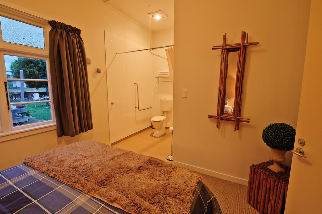 Blacks Hotel Ophir Екстериор снимка