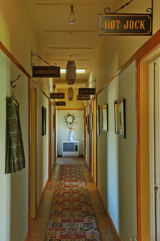 Blacks Hotel Ophir Екстериор снимка