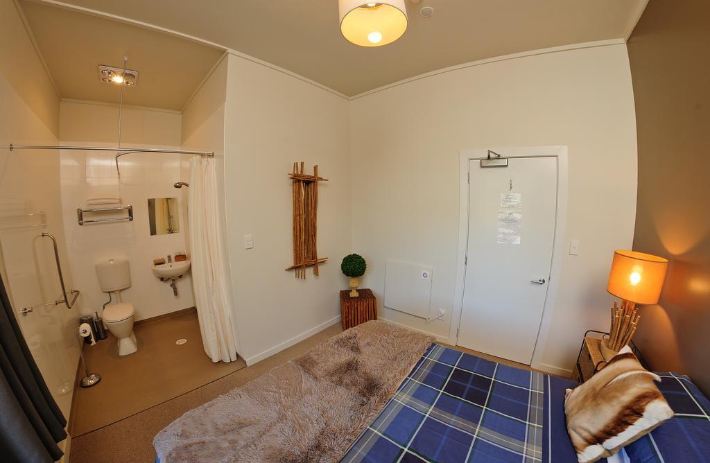 Blacks Hotel Ophir Екстериор снимка